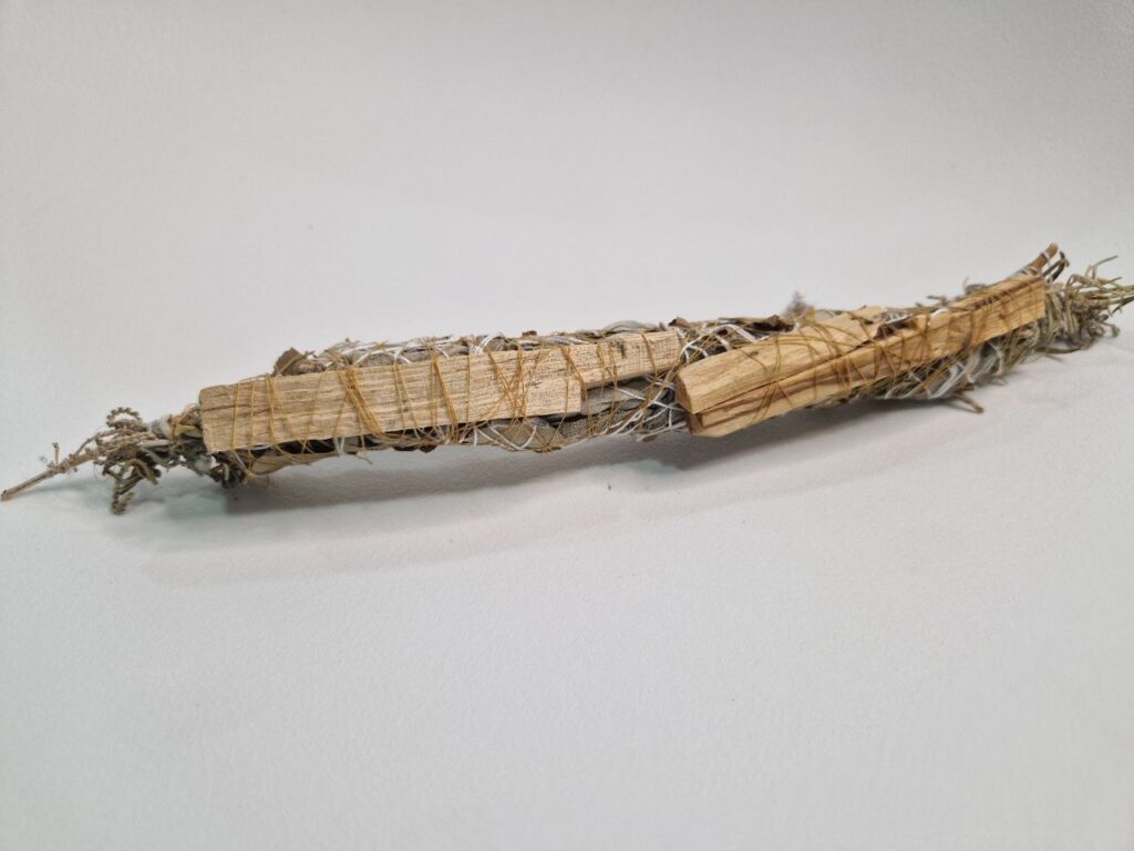 MANOJO RITUALIZADO CON PALO SANTO